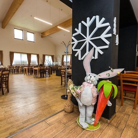Penzion A Restaurace U Sousedu Strazny Kültér fotó