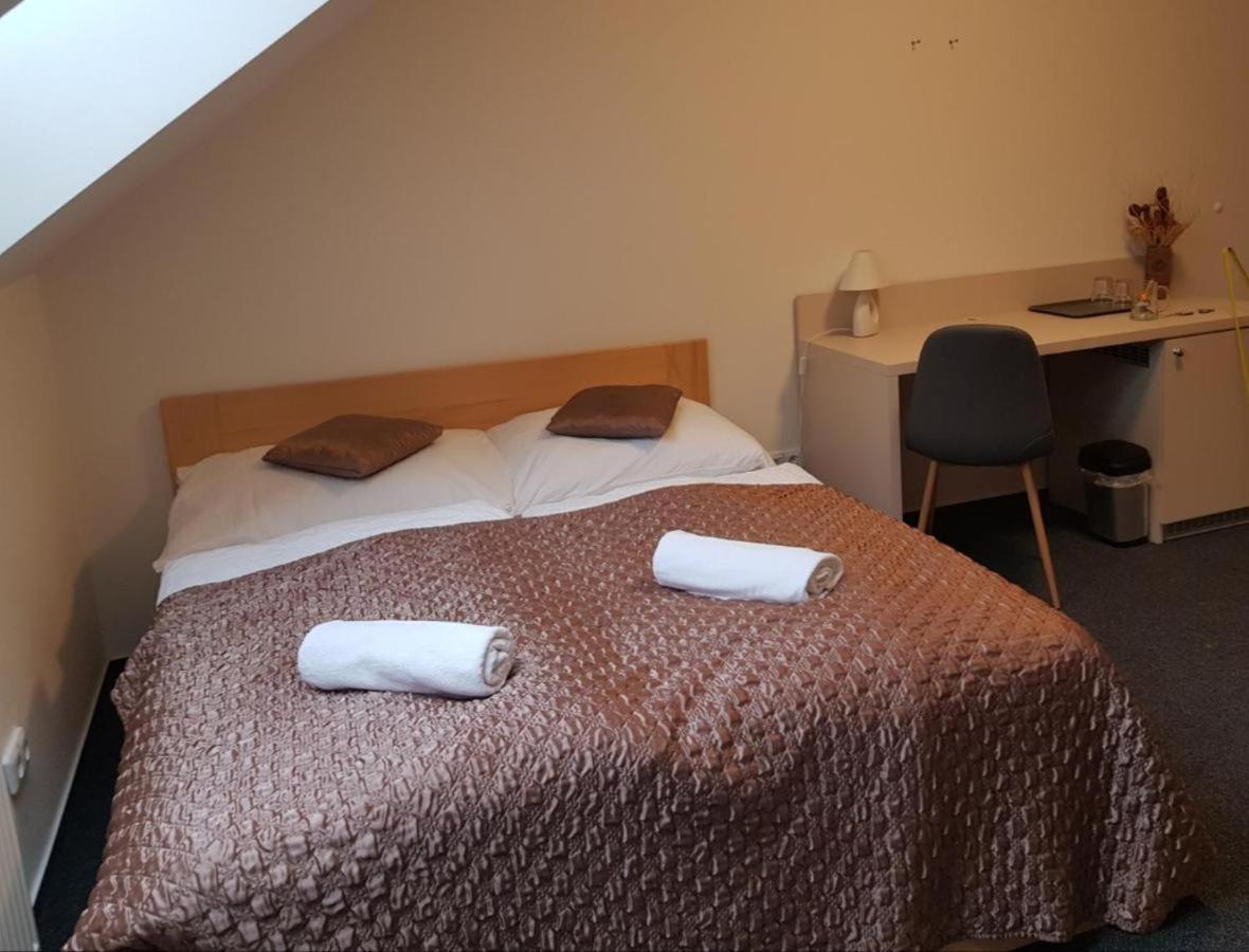 Penzion A Restaurace U Sousedu Strazny Kültér fotó