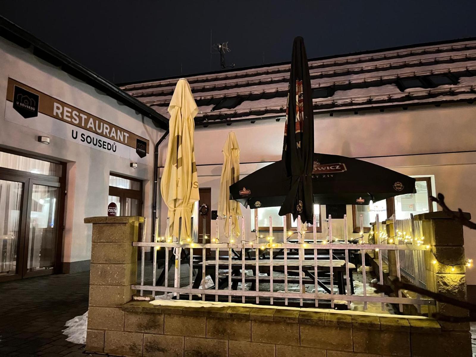 Penzion A Restaurace U Sousedu Strazny Kültér fotó
