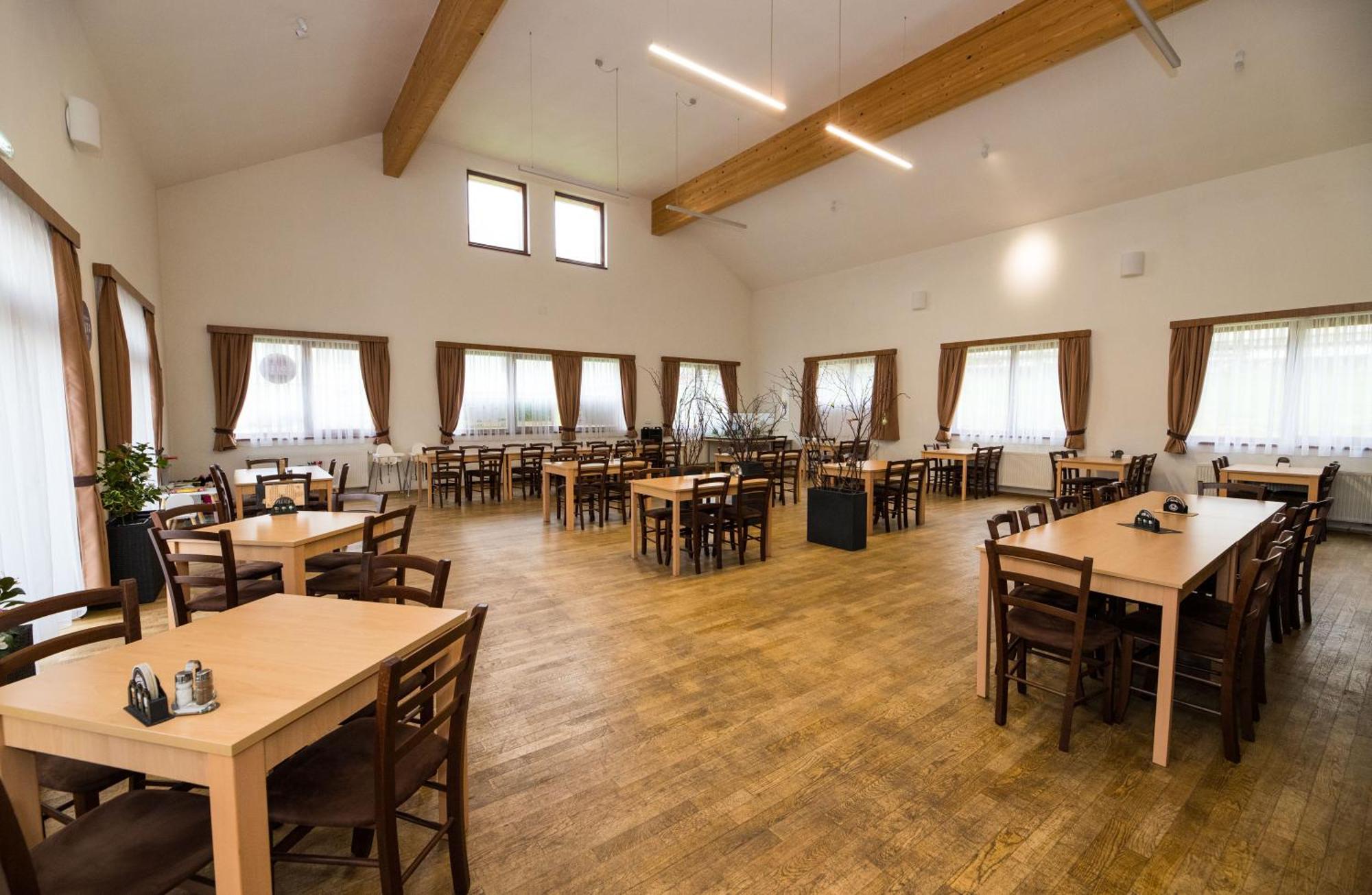 Penzion A Restaurace U Sousedu Strazny Kültér fotó